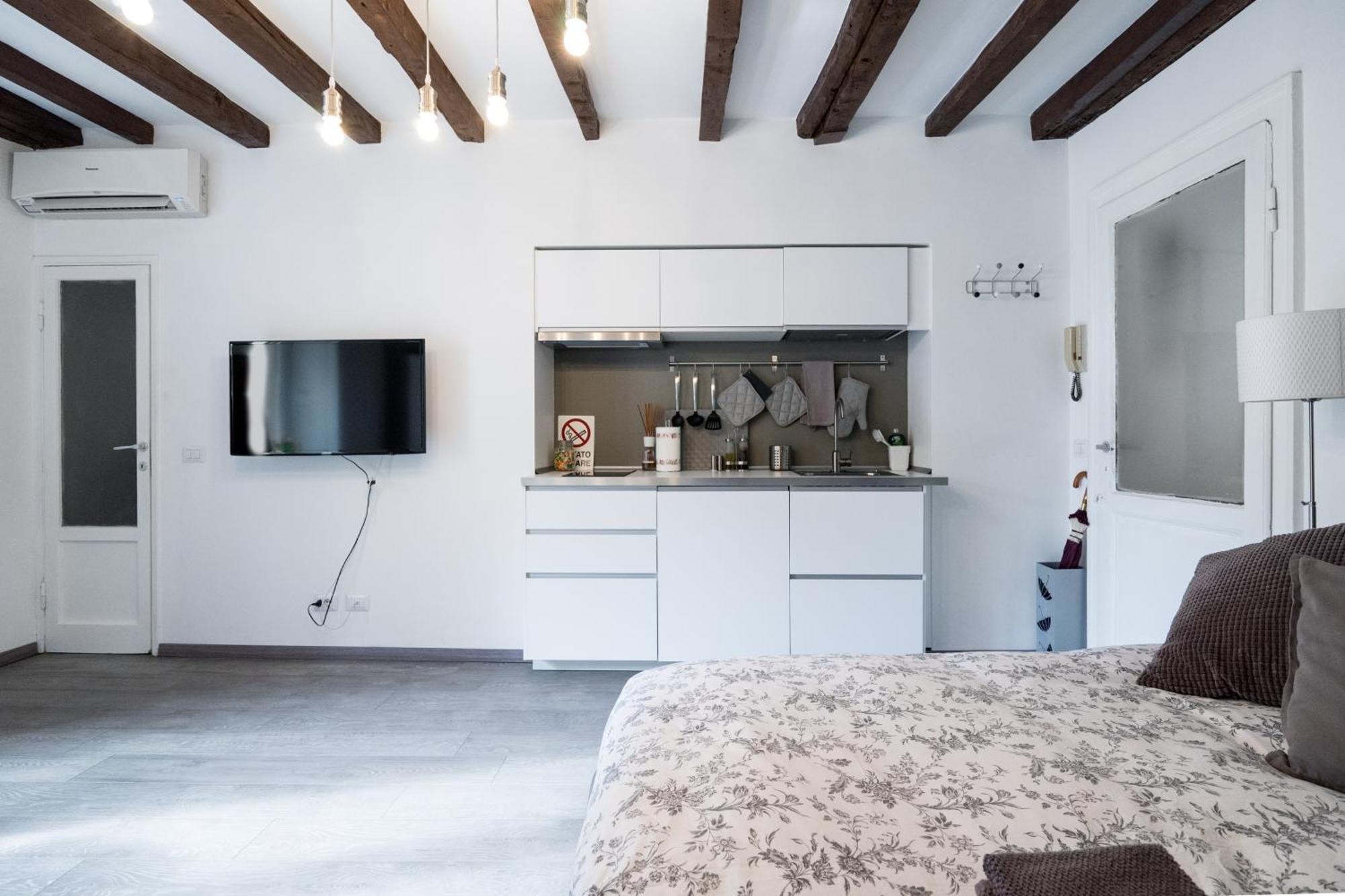 Navigli - Vigevano 45 & Casale 3A Studios 米兰 客房 照片